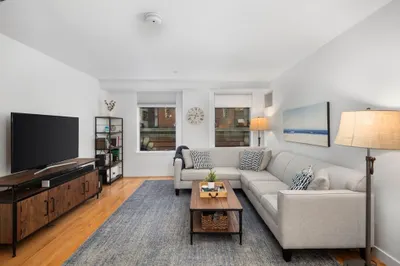 80 Broad St #203