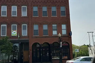 128-130 Washington St 1