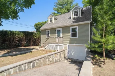 29 Laurel St 1