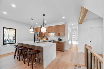 19 Hanson Street #1