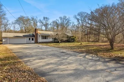 203 Hornbine Rd