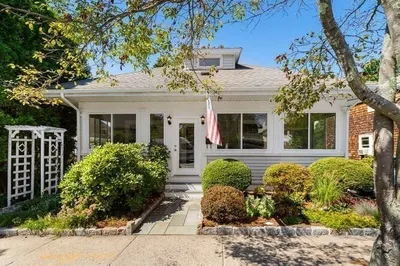 37 Livingstone Ave 1