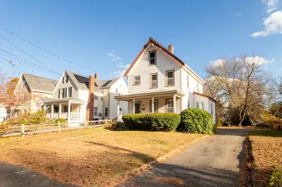 15 Brainard Street
