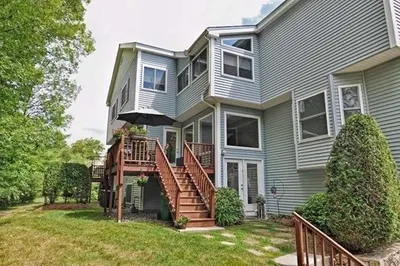 3102 Maple Brook Rd #3102 1