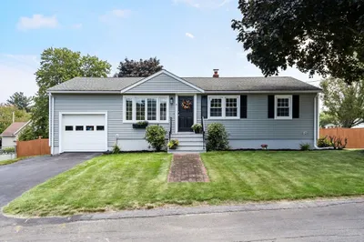 15 Fairview Ave