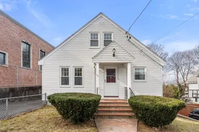 75 Williams Ave 1