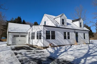 560 Country Club Road 1