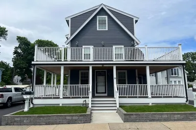 28 Neptune Ave #1R 1