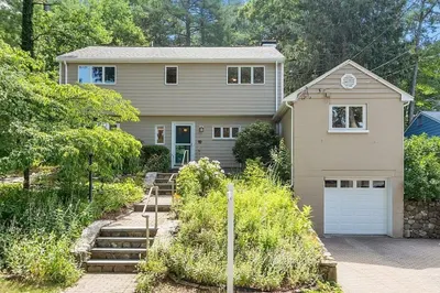 19 Pine Knoll Rd 1