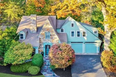 32 Columbine Rd 1