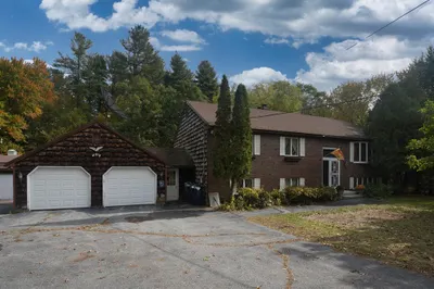 1037 Mammoth Road 1