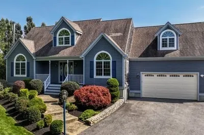 110 Russells Mills Rd 1