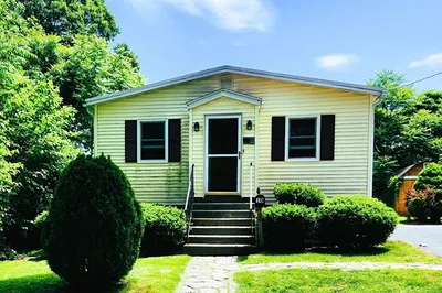 10 Ackerman Rd