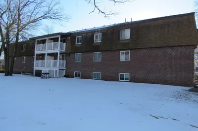 7 Wildwood St #21 1