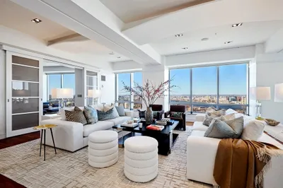 2 Avery Street #35E