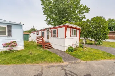 93 Grochmal Ave U: 80 Ave