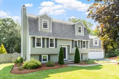 5 Apple Blossom Way