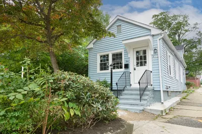 1 Hartwell St 1