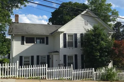 86 Rice St