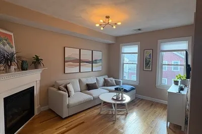 140 K St #2