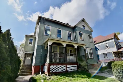 15-1/2 Tremlett St 1