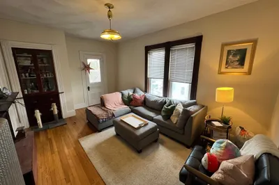211 Holland St #2