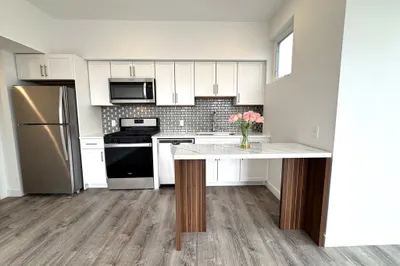302 Broadway #301