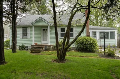 56 Pownal St 1