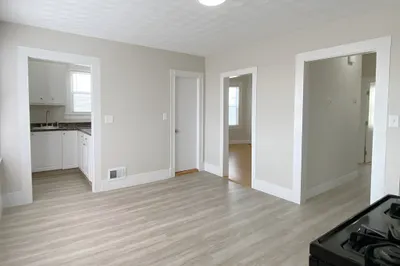 73 Campbell Avenue #5 1
