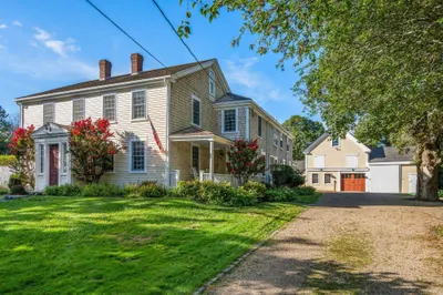4428 Main Street 1