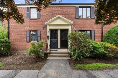 264 Lexington St #264 1