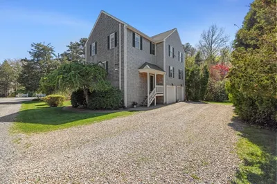 7 Blackhall Court 1