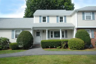 1 Meetinghouse Rd #1 1