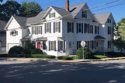 1302 Main St #2 1