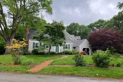 25 Young St