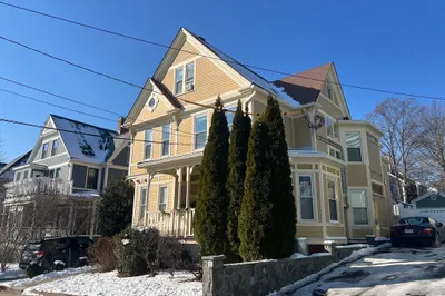 54 Dartmouth St #3