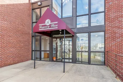 20 Knox St #43