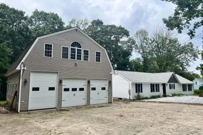 199 Center Depot Road 1