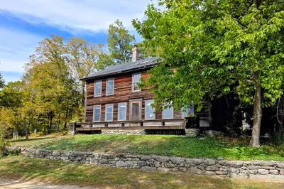 47 Harty Dr 1