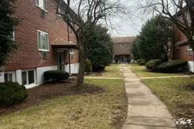24 Bryon Rd #1