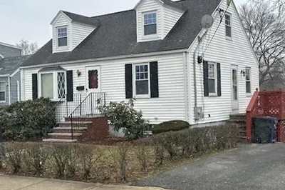 31 Badger Rd