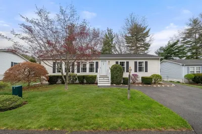 40 Trailwood Drive