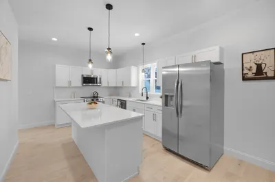 104 Lincoln St 1