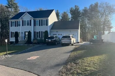 15 Harris Circle 1