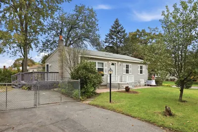 50 Finch Rd 1