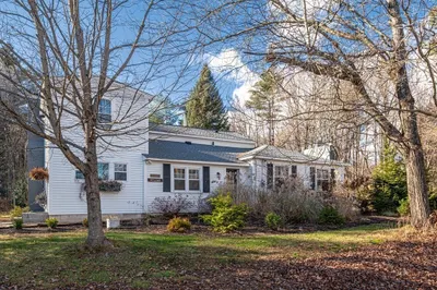 272 Harvard Rd