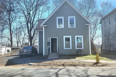 37 Richard St