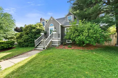 4 Laurel St 1