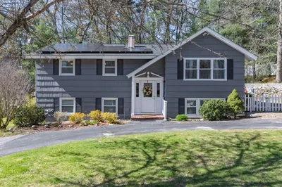 16 Lockness Dr 1