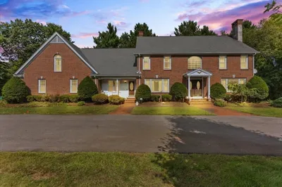 84 Juniper Ridge Rd 1